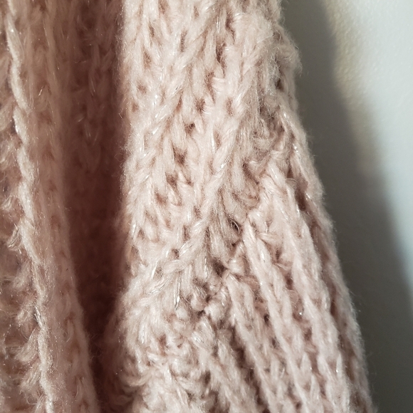 Moon & Madison Women's XL Blush Pink Open Knit Sweater Metallic Silver Bell Cuff - Picture 4 of 10